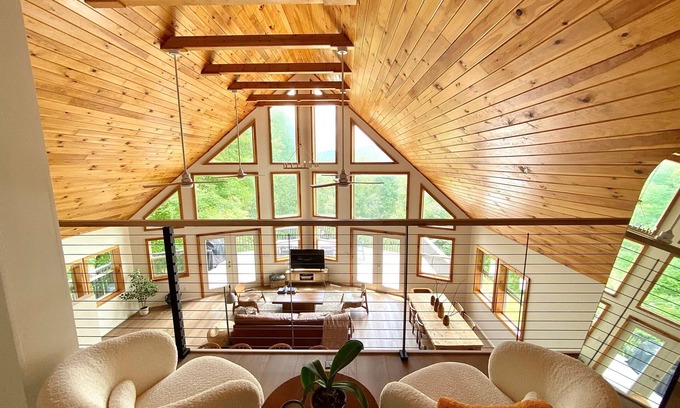 Ellijay Cabin | The Proper Deer-Nordic Inspo, Lots of Amenities!