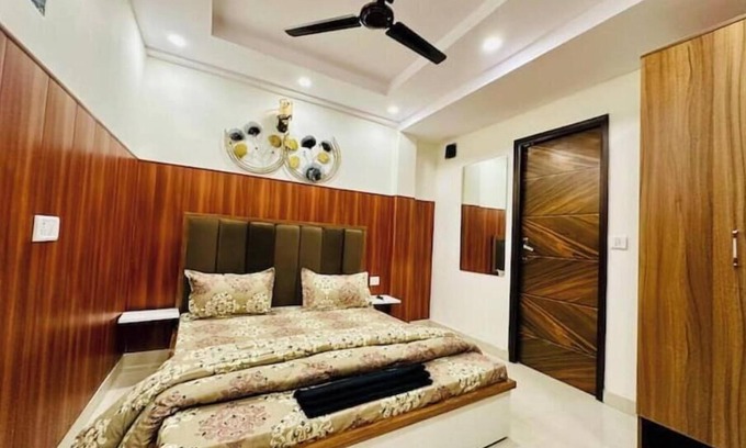 Delhi Cantonment Apartment | The Puzzle by Prahar Homes 6