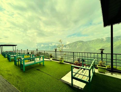 Mussoorie Hotel | The Queen Hill View Hotel & Resort A Luxury A Property In Mussoorie