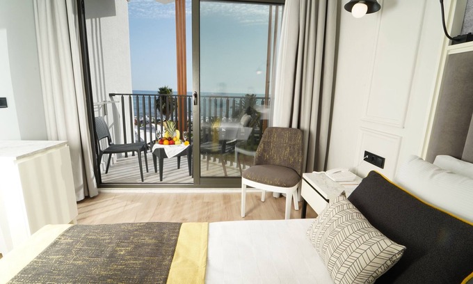 Side Resort | The Raga Side - Adults Only - All inclusive