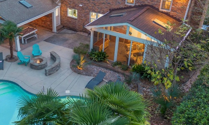 Raleigh House | The Raleigh Resort House w/pool+hot tub+ game room