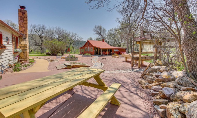 Keystone Cabin | The Ranch at Keystone: 9 Mi to Mount Rushmore!
