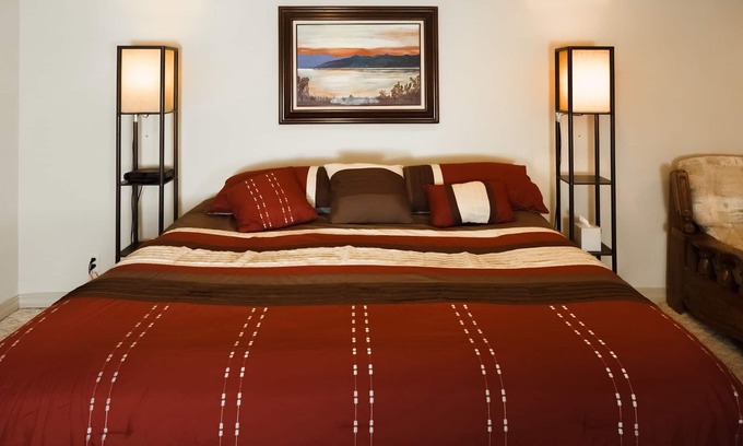 Hill County House | THE RANCH ROOM - Mountain Lakeview Lodge ~ Enjoy your stay!