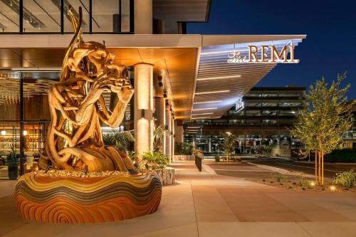Entertainment District Hotel | The REMI Scottsdale, Autograph Collection