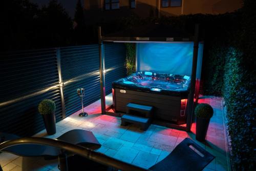 Cluj-Napoca Apartment | The Residence Central Jacuzzi Boutique (Adult Only)