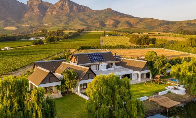Cape Winelands Villa | The Residence @ Vrede & Lust