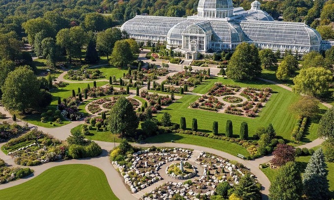 Livingston Park House | The Restful Roost w Hot Tub