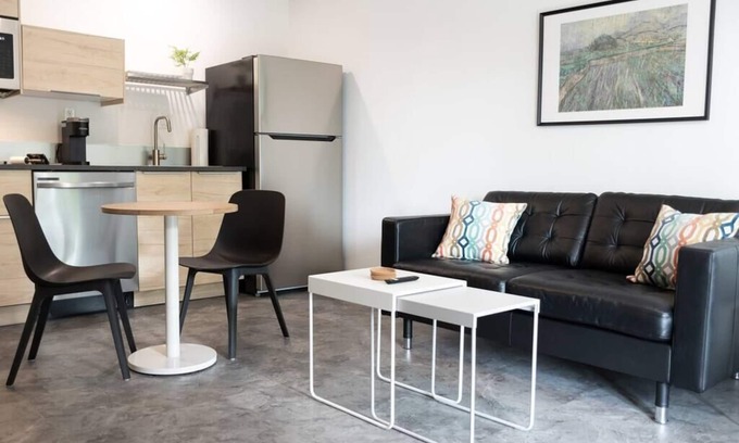Norfolk Apartment | The Rosalie Suite 1, Steps from Norfolk's Hospitals