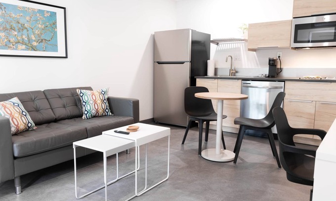 Norfolk Apartment | The Rosalie Suite 2, Steps from Norfolk's Hospitals