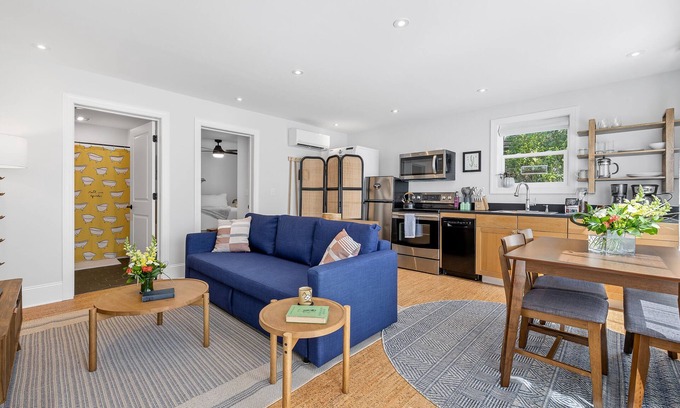 St. Elmo Improvement League Apartment | The Rosemary Flat NEW 1BR St. Elmo 10 min to Chattanooga and Lookout Mtn FUN