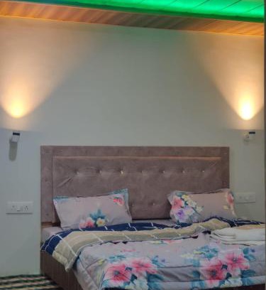 Leh Hotel | The Royal Maryul Banquet Hall , Restaurant & Resort - Leh