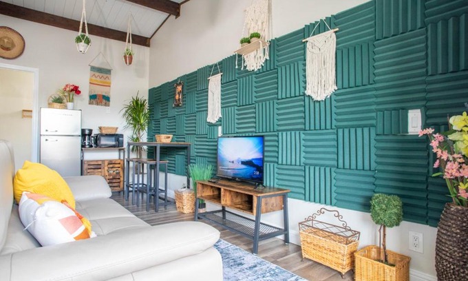 Alum Rock Apartment | The Sage Boho Cali Dreamy Retreat