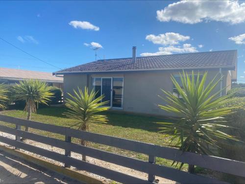 Melville House | The Salty Seabreeze