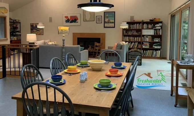 Harbert House | The Sand House: Relax and Unwind This Autumn by Lake Michigan