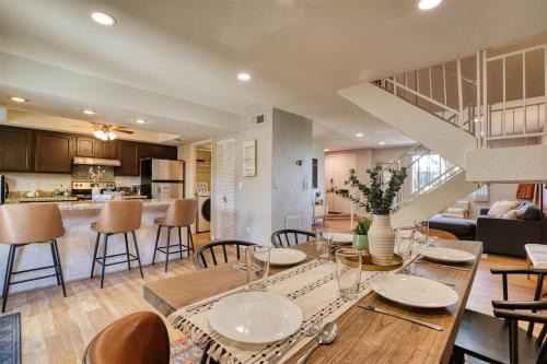 Casa Granada East Townhouses Apartment | The Scott Casa - Walkable to Old Town Scottsdale, vibrant space, inviting patio!