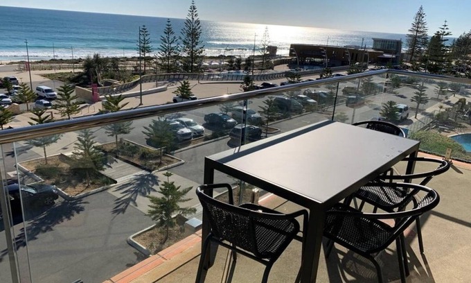 Scarborough Apartment | The Sea Breeze Penthouse Apartment