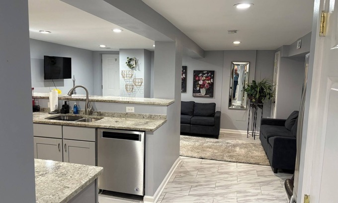 Northwest Hotel | The Serene Spring House Retreat