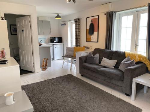 Merthyr Tydfil Bed & Breakfast | The Shed