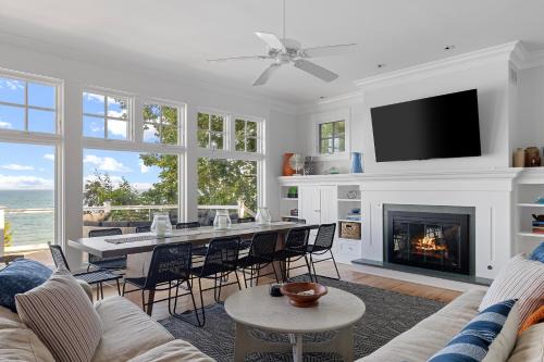 New Buffalo House | The Shore House