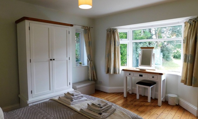 Sheringham House | The Sidings - a detached bungalow close to the train station and shops in Sheringham