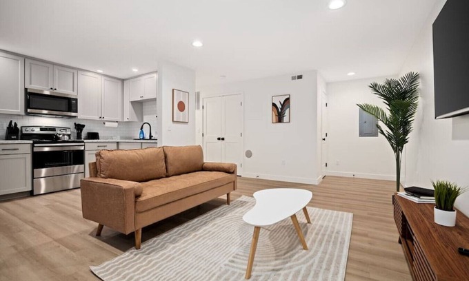 Morton Apartment | The Silo 4 - 1BD Cozy Retreat