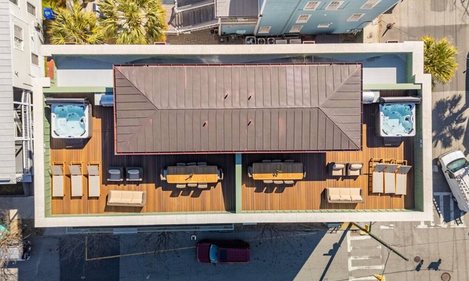 Downtown Charleston Apartment | The Soiree by Charleston Vacays-New Build by King