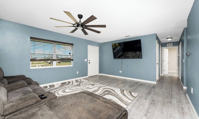 Fort Ogden House | The Spacious Florida Oasis