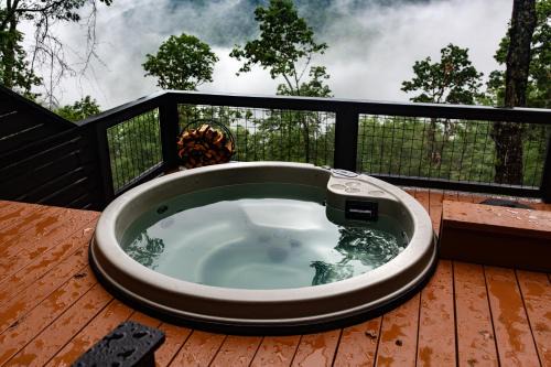 Clyde Villa | The Spruce Villa where luxury meets nature