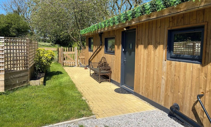 Winestead House | “The Stables” A perfect pet friendly property with very large secure garden