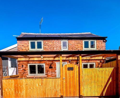 Selby House | The Stables