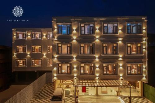Srinagar Hotel | The Stay Villa