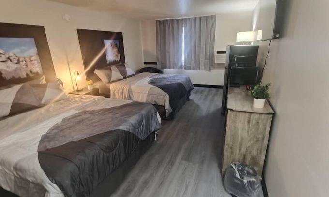 Rapid City Hotel | The Suite Inn