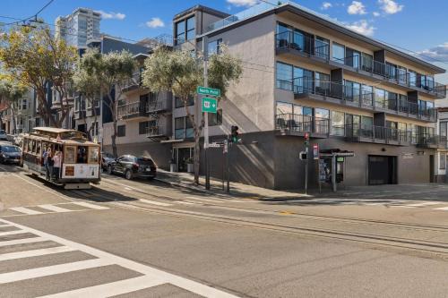 Fisherman's Wharf Resort | The Suites at Fisherman's Wharf