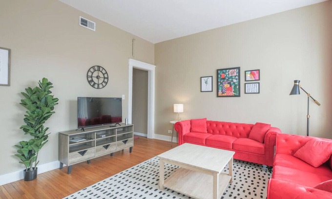 Martinsburg Apartment | The Sweet Suite- 2 bedroom apartment