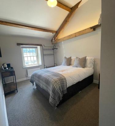 Milnthorpe Hotel | The Tavern at Hale