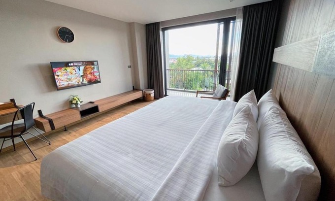 Mae Sot Hotel | The Teak Hotel