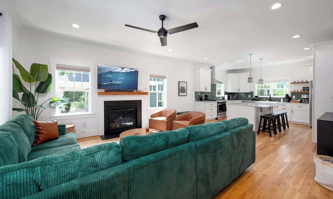 Durham House | The Terra Haus - 4BR Modern Boho Retreat