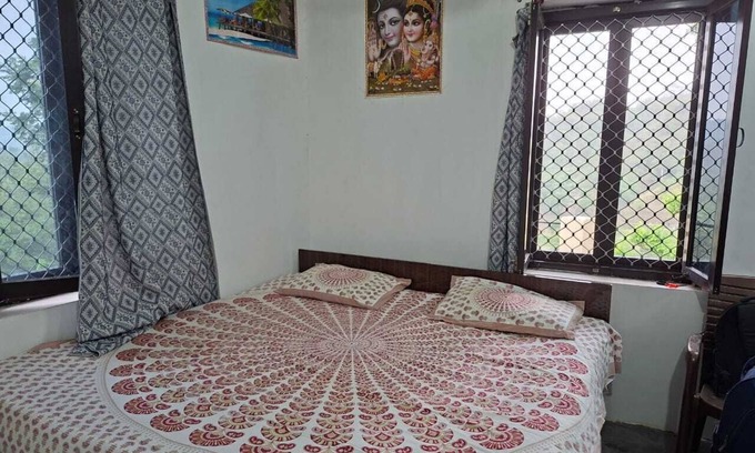 Chintpurni Bed & Breakfast | The Thanedar Sahib -100+ year-old, 4-bedroom Himachali-style homestay