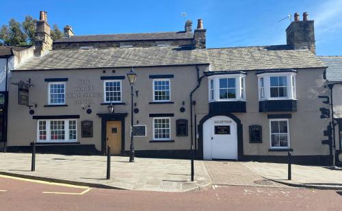 Barnard Castle Hotel | The Three Horseshoes Hotel