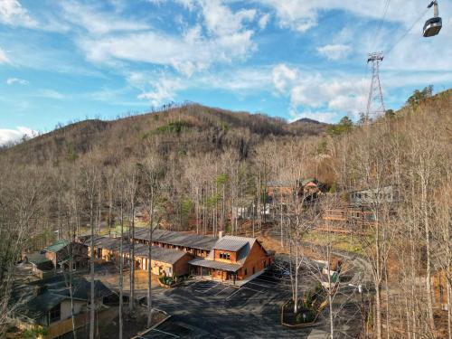 Gatlinburg Hotel | The Timber at Holly Branch