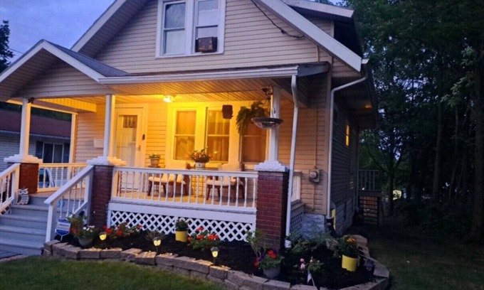 Akron House | The Total Package! Few Can Match This Property! 3 Bed, 1.5 Bath with Security, Private Fenced Back Yard, New Central Air