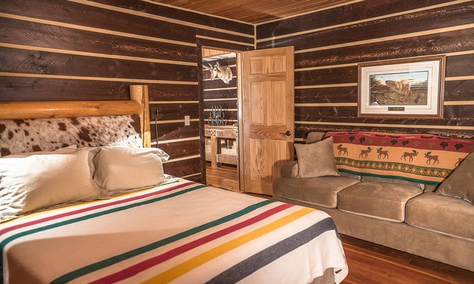 Shell Cabin | The Trapper Creek Guest House - Shell, Wy, at the foot of Big Horn Mountains.