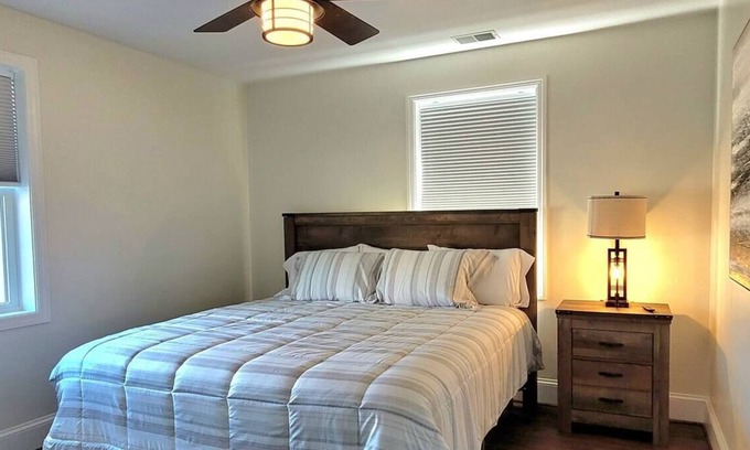 Tazewell Apartment | The Traveler On Main - Suite 5