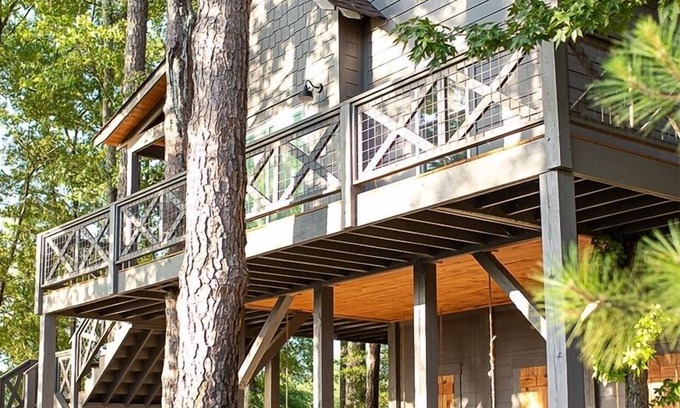 Gadsden House | The Treehouse at River Rocks Landing