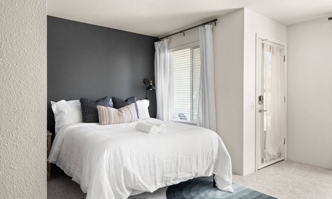 Paradise Apartment | The Trinity | Studio in Paradise