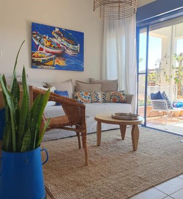 Atlit Apartment | The Turquoise Suite on the Sea Trail, Atlit