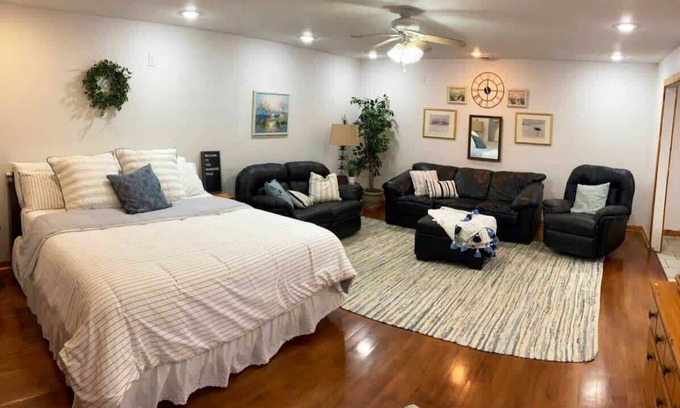 Siloam Springs Apartment | The Varnadoe Villa Su