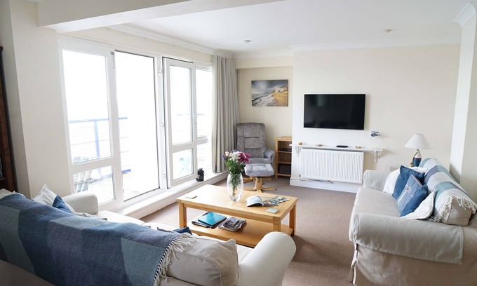 Sandown Condo | The View, Sandown