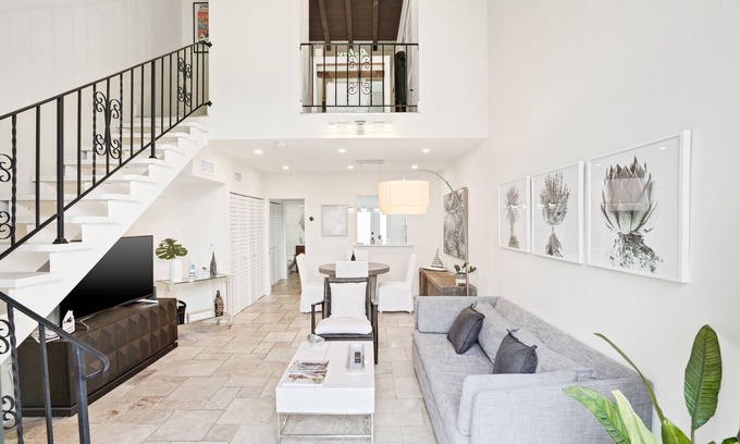 Miami Shores House | The Villa at St. James Place, unit e Luxury, Pet Friendly