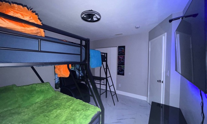 Spring Hill House | The VIP Lounge!